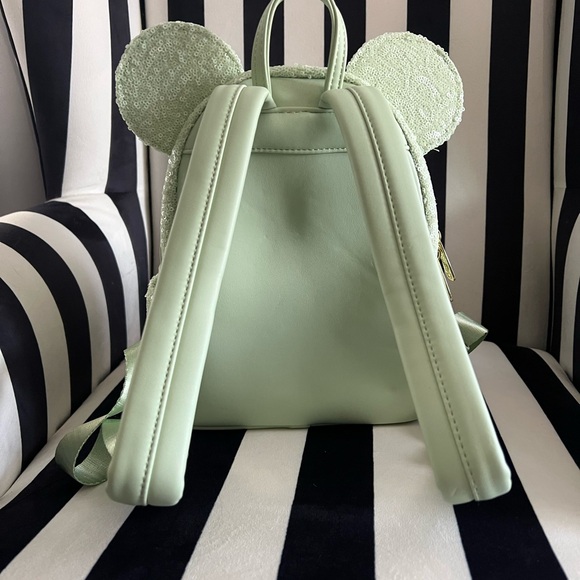 Disney Loungefly Mint Green Sequin Minnie Mouse Backpack (Rare!) - Picture 4 of 7